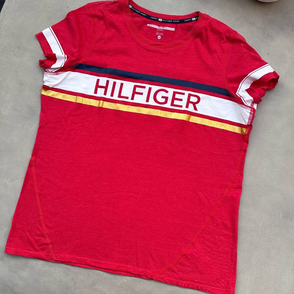 Classic Tommy Hilfiger Tee - Red Stripe Logo, Size L